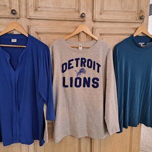3 Top Bindle. Royal Blue VNeck ,NFL Lions Crewneck, Royal Blue Mock